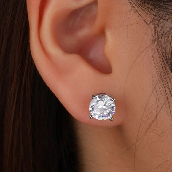 🔵𝟲𝟱%𝗢𝗙𝗙 𝗯𝘂𝗻𝗱𝗹𝗲𝘀 𝟯+🔵 NEW CZ Round Stud Earrings - Picture 4 of 14